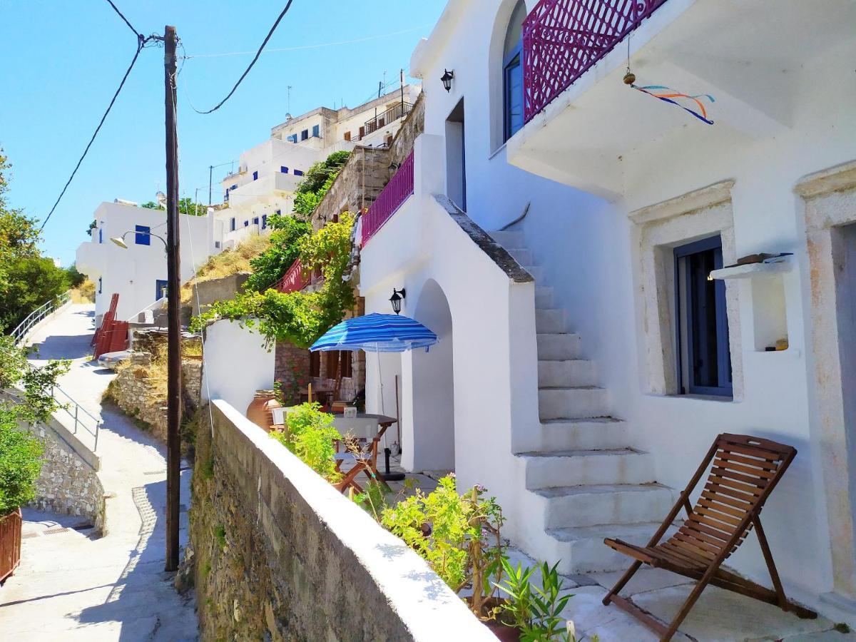 Traditional Family House, Ground Floor With Yard Koronos Экстерьер фото
